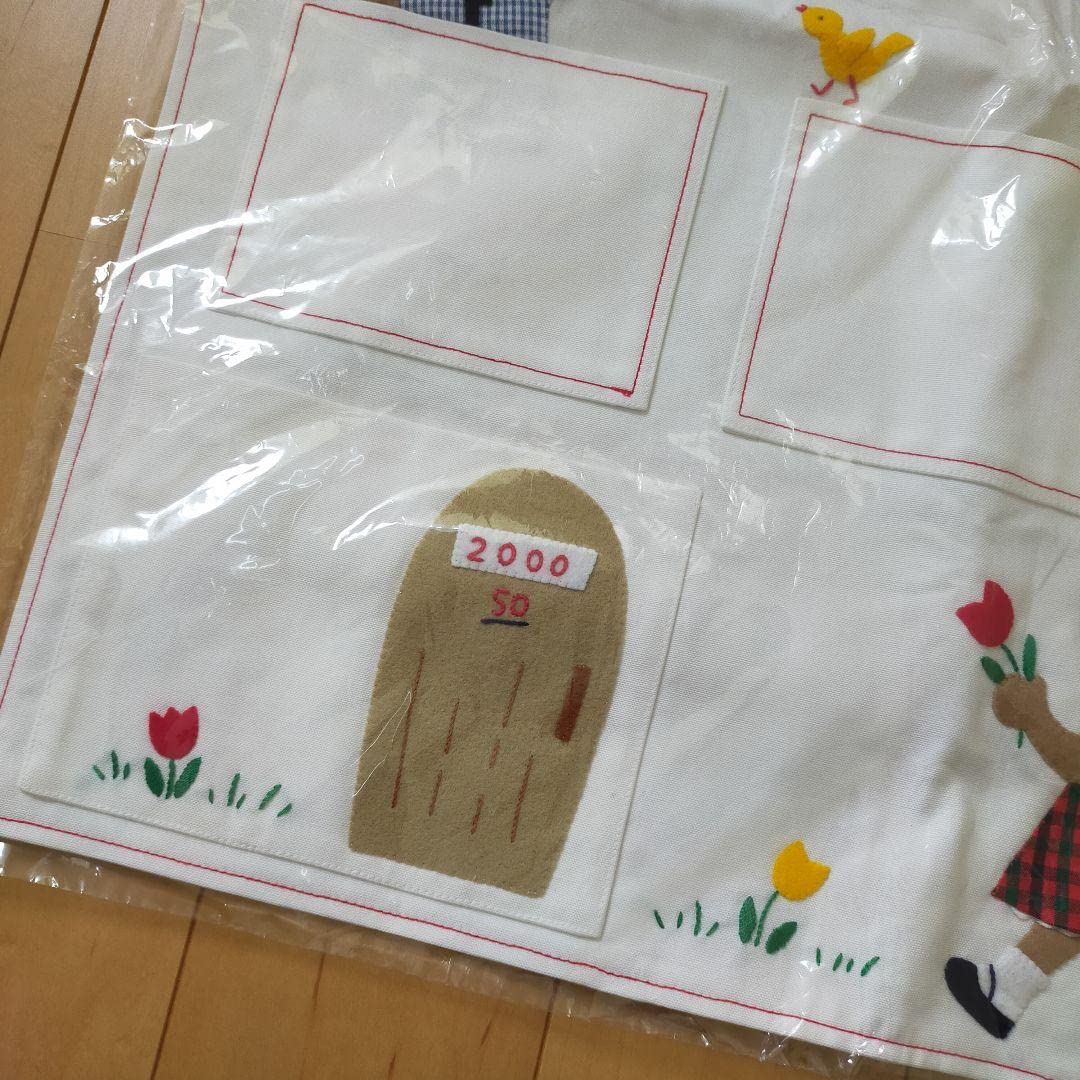 ファミリア familiar ウォールポケット : | 手刺繍 壁掛け ファミリア